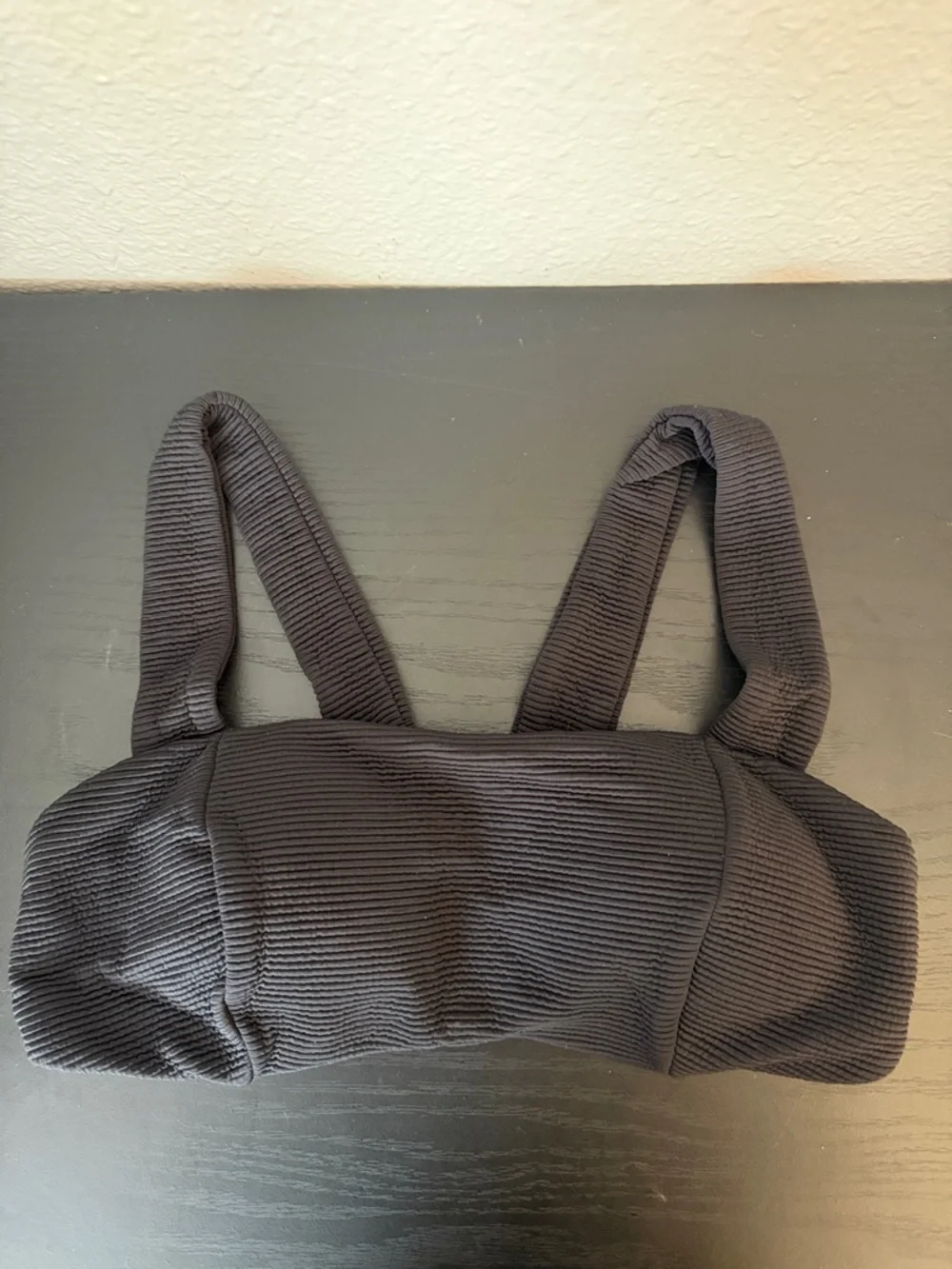 Gym top - Picture 1 of 3
